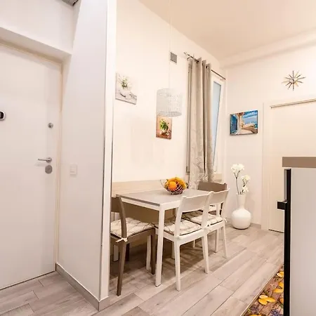 Francesca Modern - Loft In The City Center * בארי